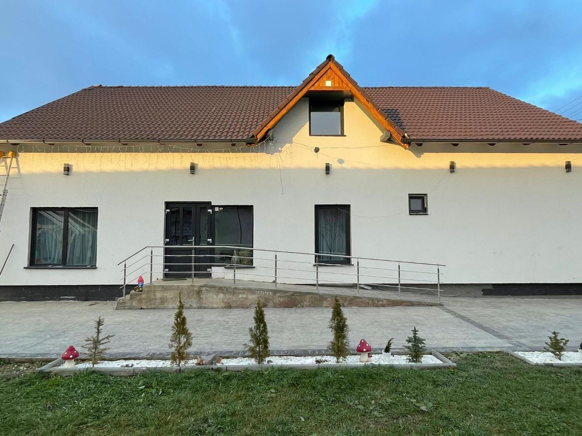 Casuta Din Drumul Muntelui Dragus Экстерьер фото